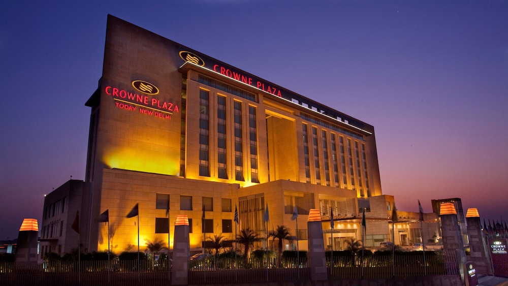 Crown-Plaza-Okhla