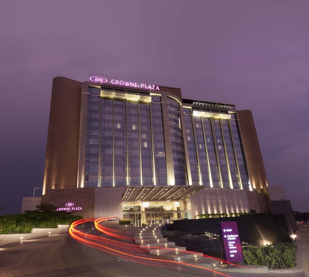 Crowne-Plaza-Kochi