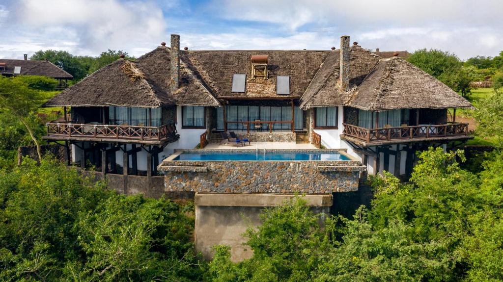 Lake-Manyara-Kilimamoja-Lodge