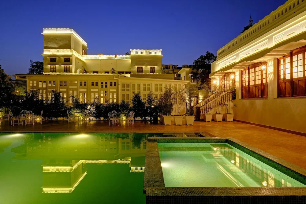 Saraca-Hotel-Lucknow