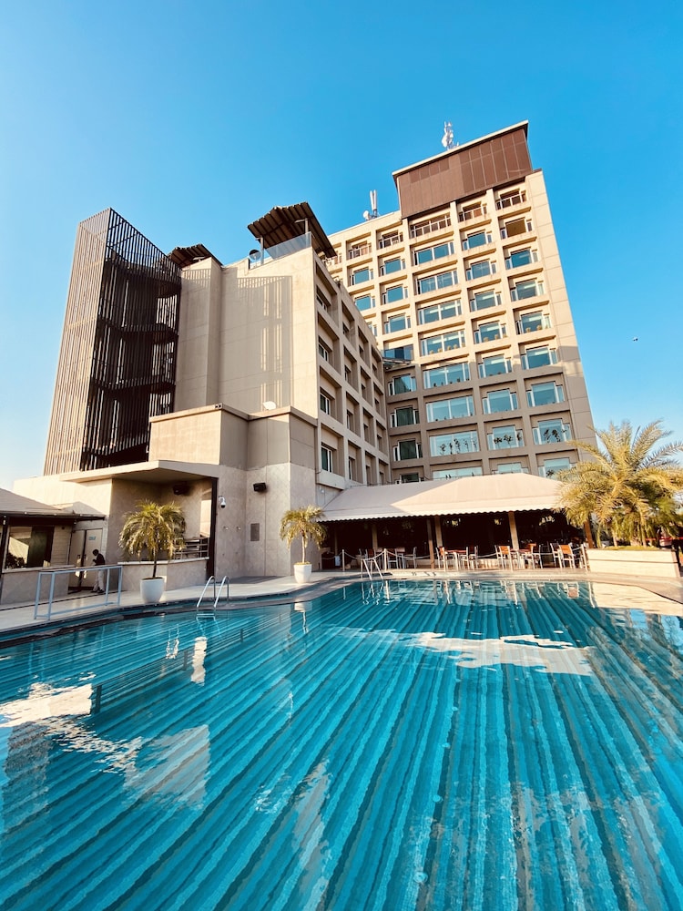 The-Landmark-Hotel